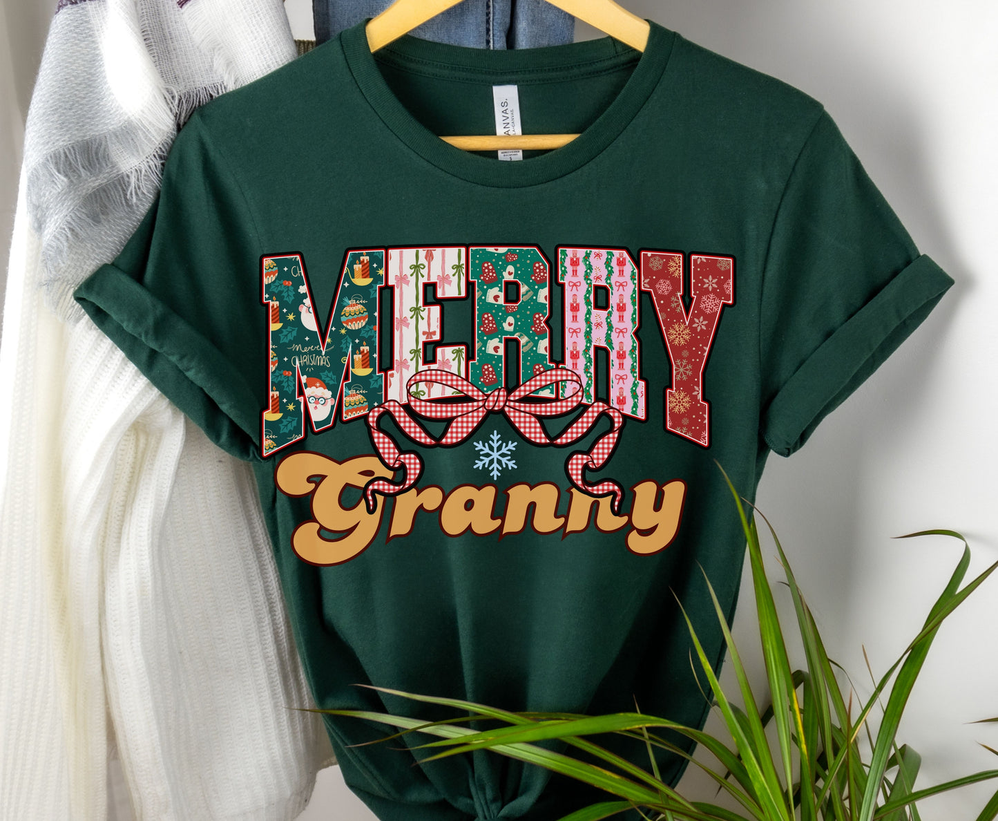 Merry Granny Festive Christmas Tee Shirts Jumper for Grandma