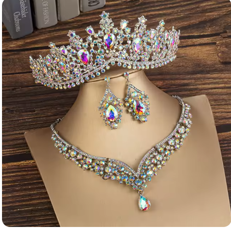 Bridal Jewellery Set with Earrings Necklace and Tiara