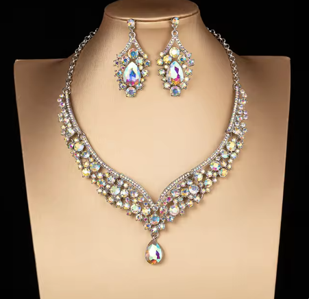 Bridal Jewellery Set with Earrings Necklace and Tiara